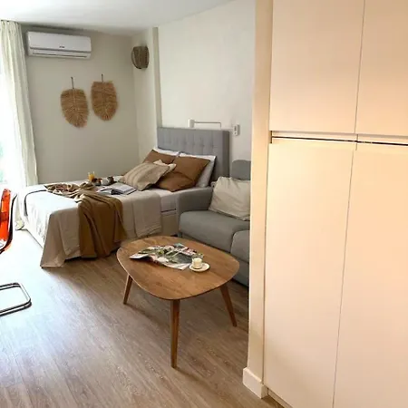 Apartman Minerva Estudio White Jasmine, And Pool
